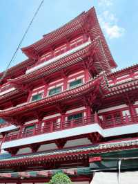 Buddha Tooth Relic Temple: A Majestic Spiritual Landmark in Singapore’s Chinatown