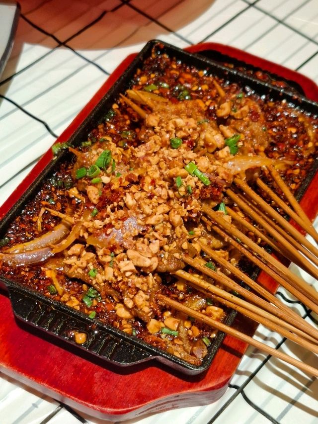 新鮮海鮮牛羊串 生蠔鮮甜嫩滑  