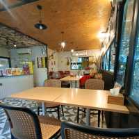 AB about coffee and garden at Lopburi 