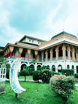 Pengalaman Kerajaan: Mengunjungi Istana Maimun yang Indah di Medan