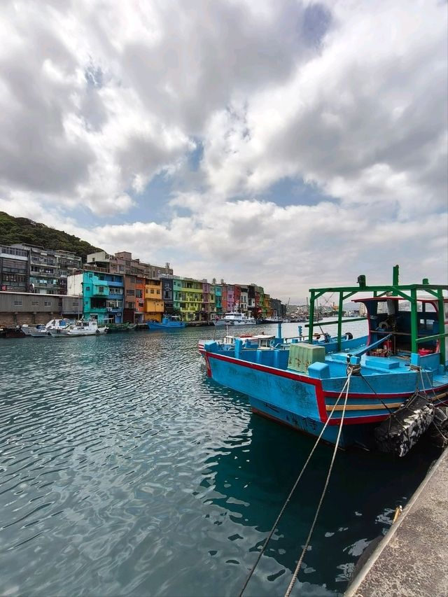Ride Sharing to Keelung: A Budget-Friendly Scenic Escape