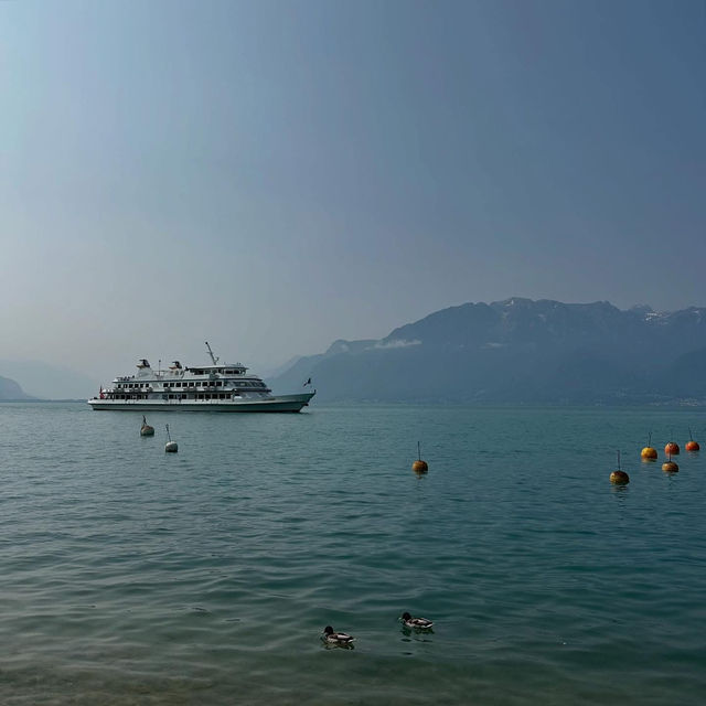 Vevey in Summer: A Lakeside Paradise of Sun, Wine & Whimsy