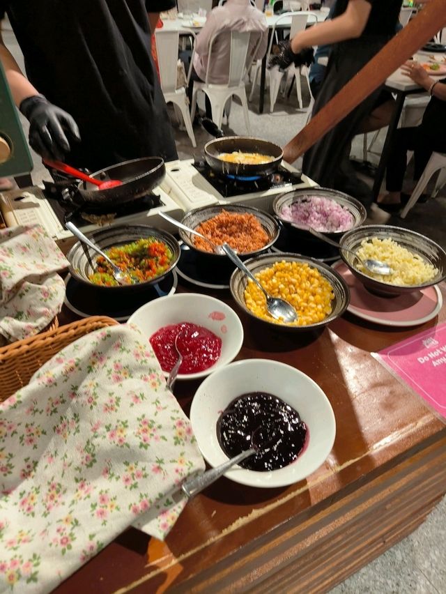Hidden Buffet Spot That Tastes Like Luxury on a Budget