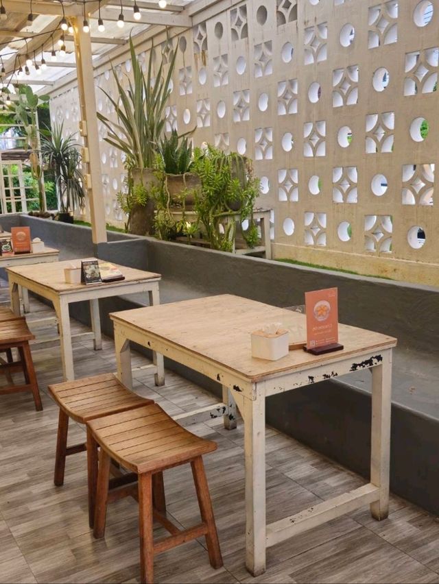🍽️ มิสเตอร์แซ่บ บางแสน – ร้านอาหาร อร่อยแซ่บนัว