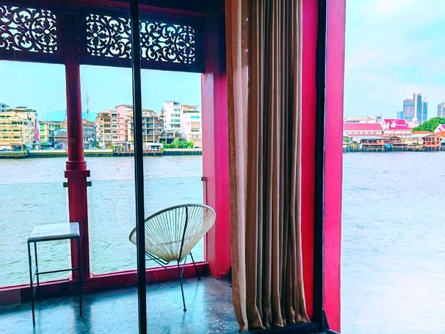 พาพัก Staycation ที่โรงแรมอัมแดงริเวอร์ไซต์