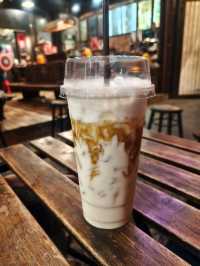 ปังลุงเฉื่อย​ Garage Cafe-โชคชัย​4