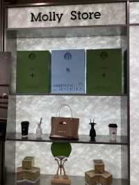 Molly Tea สาขาสยามสแควร์ – ดื่มด่ำความหอมของชา
