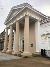 Leicester Museum and Art Gallery