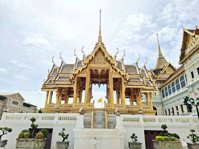 เข้าชมพระบรมมหาราชวัง✨️