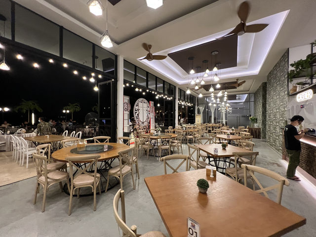 🦐 Seafood by the Sea – A Romantic Dinner at Harbour Bay Seafood