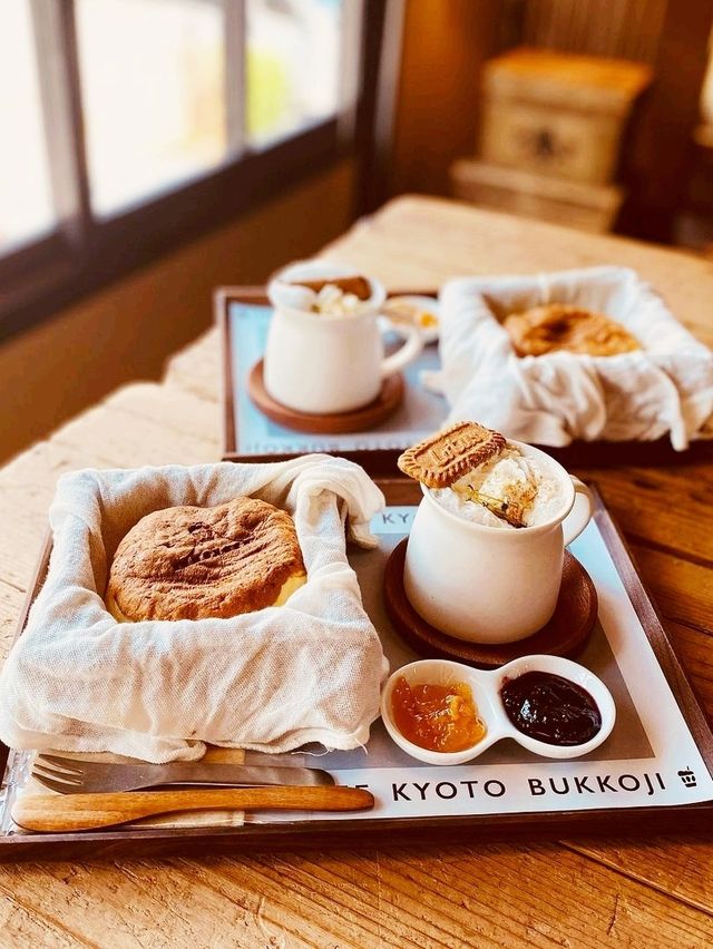 KUMONOCHA Bukkoji Cafe