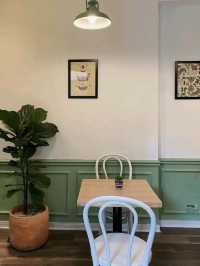 Gusto Coffee Tree is a cozy