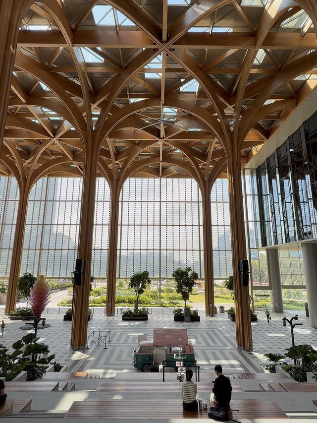 Why Geneo Might Be the Most Beautiful Mall in the West