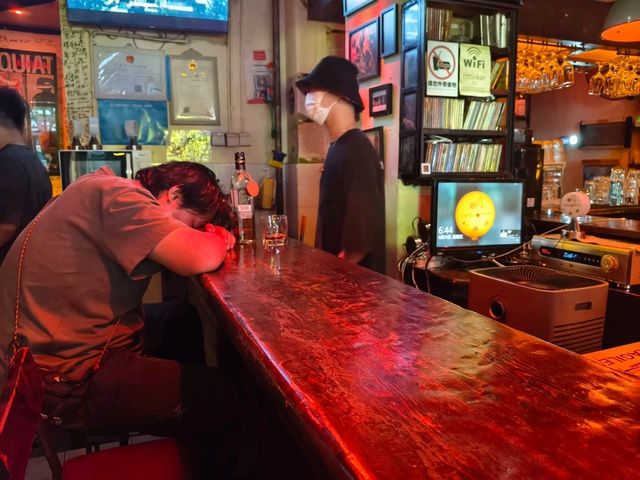 🍷成都・小酒館｜歌詞裡的地方真的存在的民謠酒館