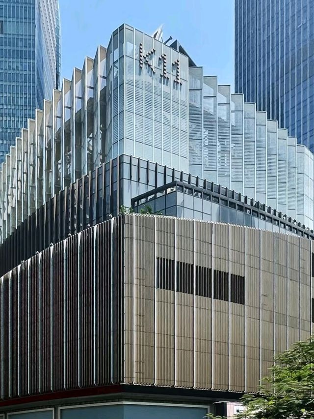 🎨🛍️ K11 Guangzhou – Not Just a Mall, It’s an Art Playground! 💫
