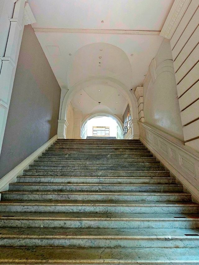 Encore Elegance at Victoria Concert Hall!
