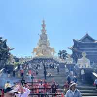 🏔️ Everything You Need to Know About Visiting Mount Emei 峨眉山 – Don’t Go Without Reading This First