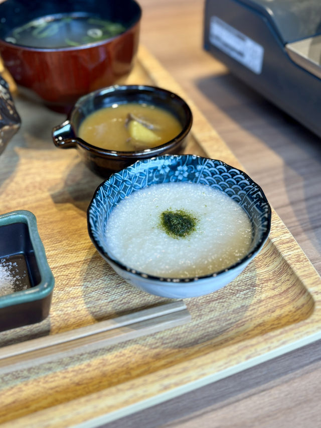 【大阪・難波】A5ランクの黒毛和牛をランチでも贅沢に「黒毛和牛タンとハラミ 焼肉龍 難波千日前店」