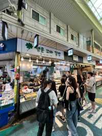 📍 韓國首爾｜望遠市場：在地與潮流完美交會的美食聖地 
