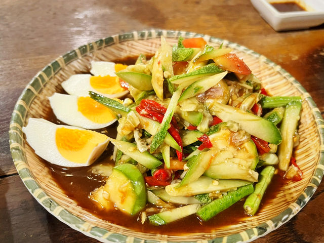 ส้มตำหัวไม้ Huamai Thai E-san เกาะหลีเป๊ะ 