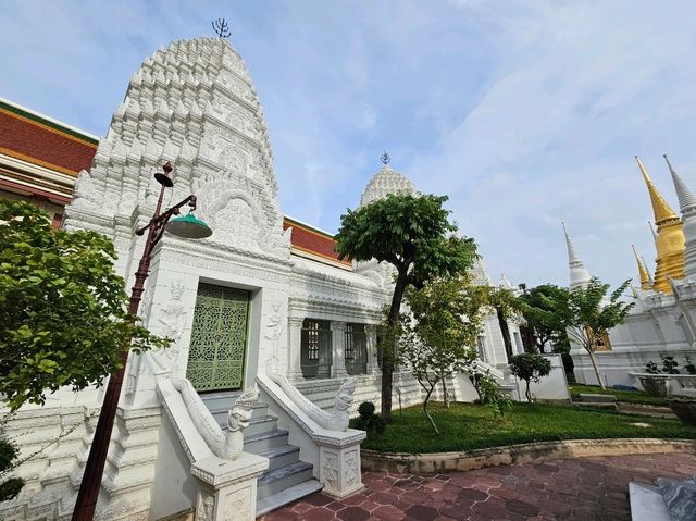 อาคารวิหารน้อย สุสานหลวงวัดราชบพิธ