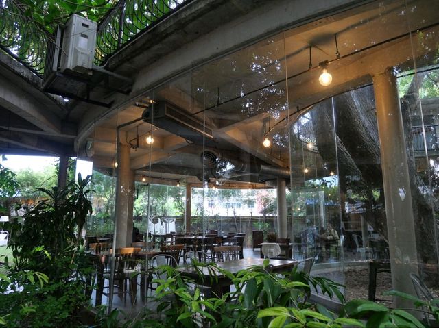 หน้ามนขนมหวานคาเฟ่ - บางแสน