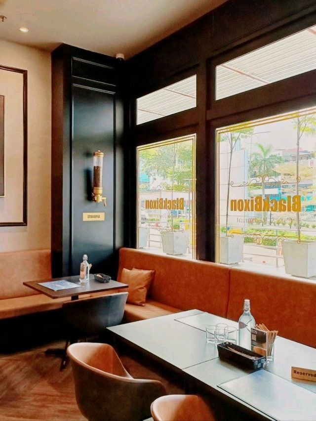 Black Bixson Cafe Malaysia