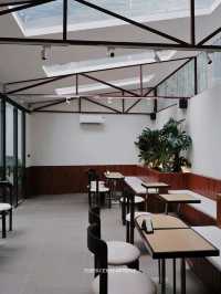 Pomalo Brew & Bakes