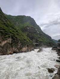 TIGER LEAPING GORGE · YUNNAN'S MOST THRILLING TREK