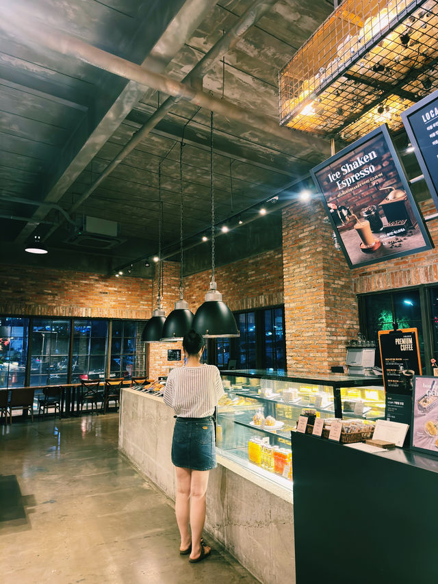 오산 감성카페 나인블럭, 넓고 여유로운 힐링 공간 ☕🌿