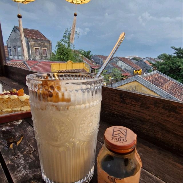 Faifo Coffee คาเฟ่สุดคลาสสิก เมืองฮอยอัน