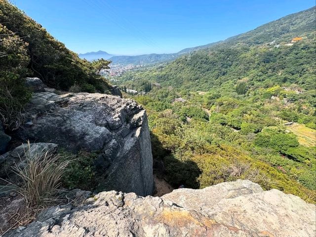 Dapao Rock Looks Like a Cannon and Feels Like a Secret Spot