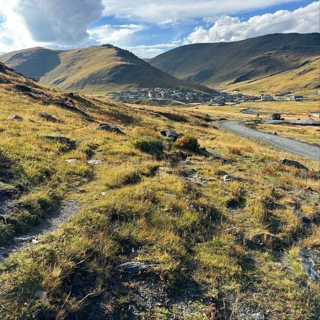 Journey Through Garzê Tibetan