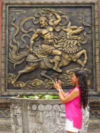 Calmness in Heart of Chengdu,Daci temple