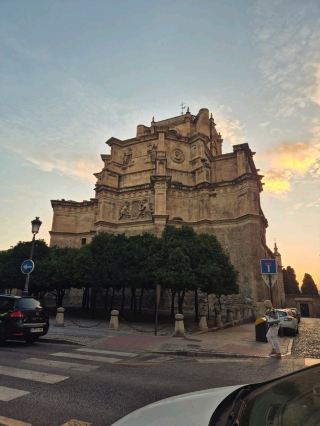 Historic Beauty and Charm of Granada