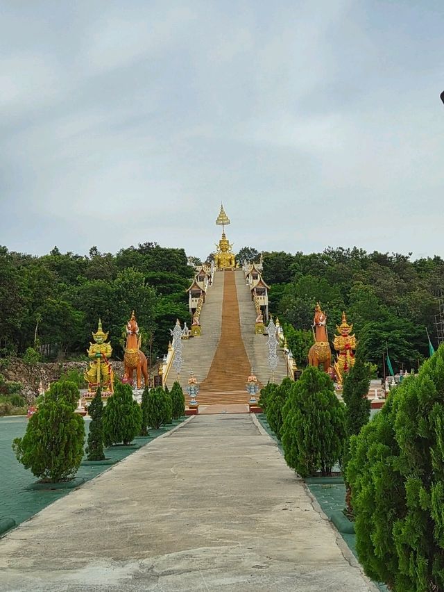清邁郊外帕那山寺