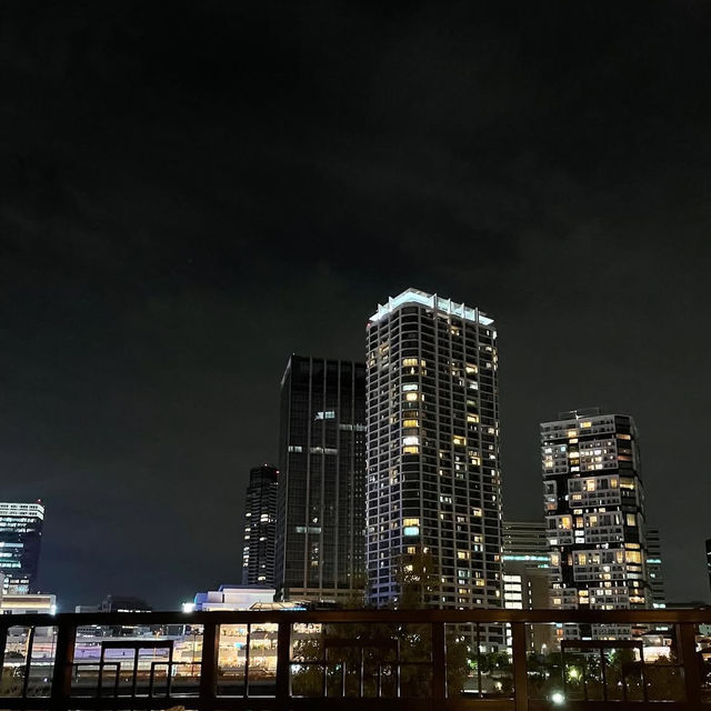 🌆 Hilton Yokohama – Modern Luxury by the Bay 🌊✨ 🌆 Hilton Yokohama – Modern Luxury by the Bay 🌊✨