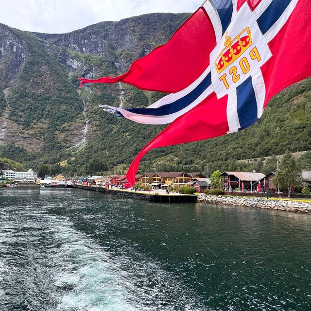 Bergen : Gateway to the Fjords