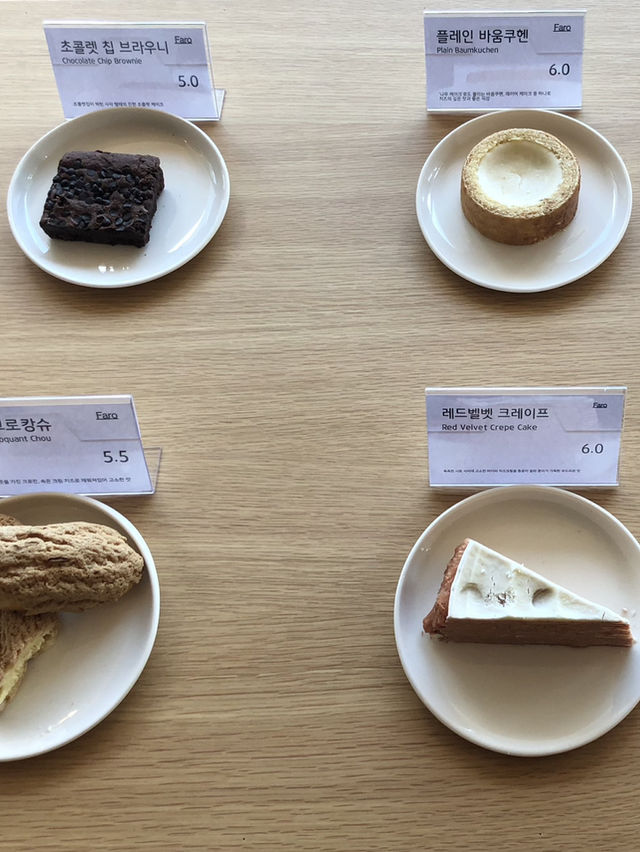 📍 울진 여행 추천 코스  등기산 스카이워크 → 울진대게빵 → 카페 파로