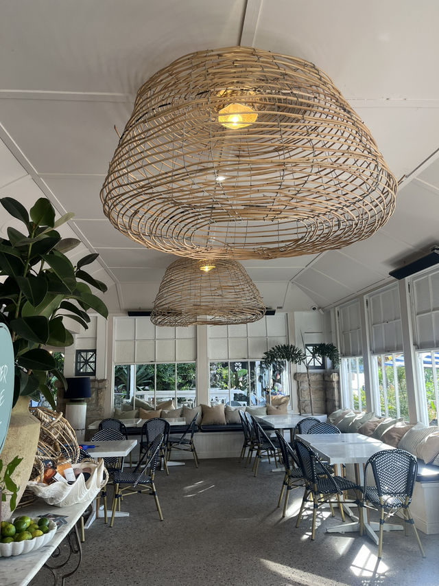 Such a hidden gem . Pretty cafe at Shelly beach Sydney 