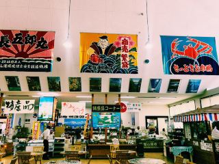 Xincou Seafood Market: A paradise for seafood lovers 🦐🐟