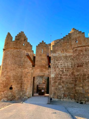 일몰 성에서의 산책은 정말 감동적입니다.