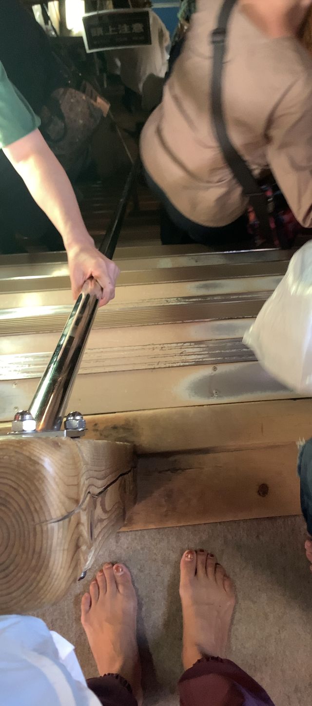 琵琶湖と城下町を一望できる、国宝・彦根城 琵琶湖と城下町を一望できる、国宝・彦根城