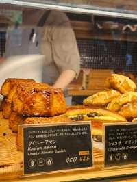 「軽井沢の香りを運ぶパン ― ベーカリー＆カフェ SAWAMURA」
