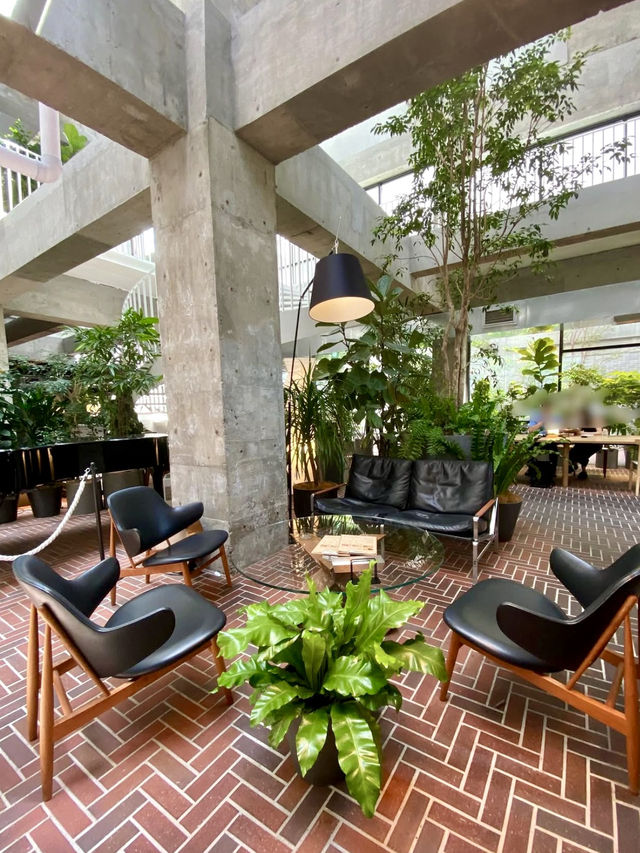 🍽️ Fine Dining Under the Atrium — The Lounge at SHIROIYA HOTEL