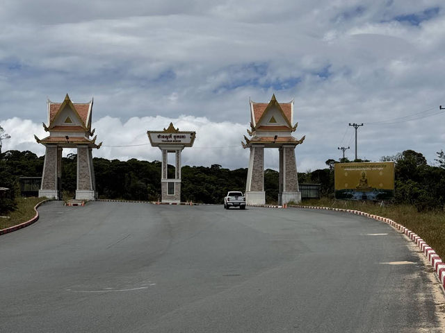 Preah Monivong Bokor National Park ឧទ្យានជាតិព្រះមុនីវង្ស បូ