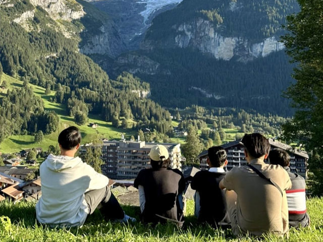 ❄️🏔️ GRINDELWALD VILLAGE — THE SWISS ALPS AT YOUR FEET ✨🌿