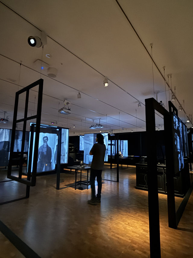 Exhibit Magic📸 Exhibit Magic📸