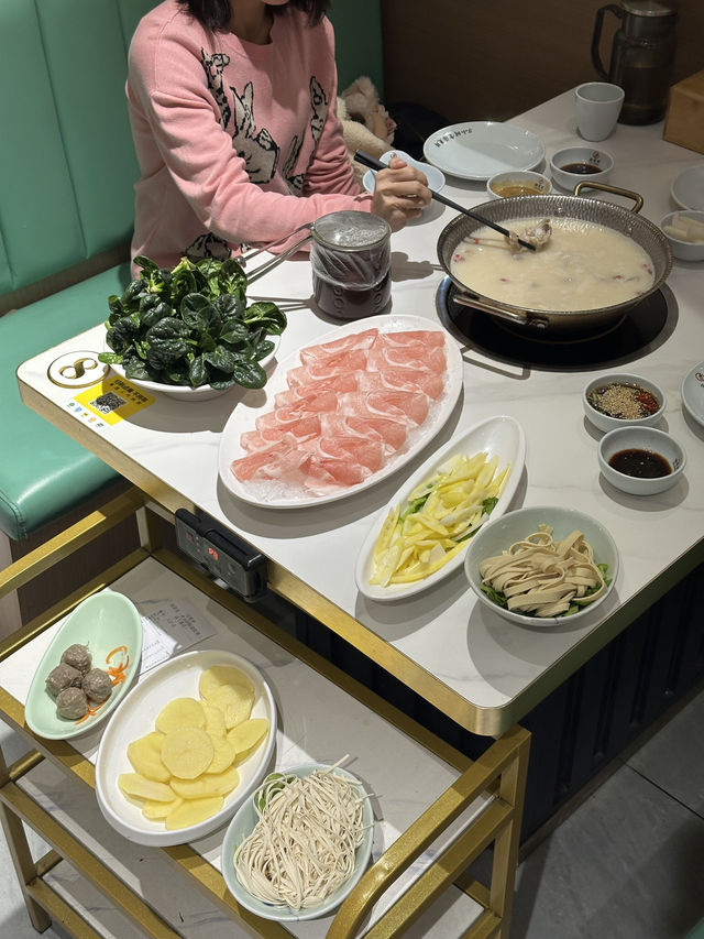 Shanghai 5-Day for the end of 2025 🇨🇳🎄 Shanghai 5-Day for the end of 2025 🇨🇳🎄