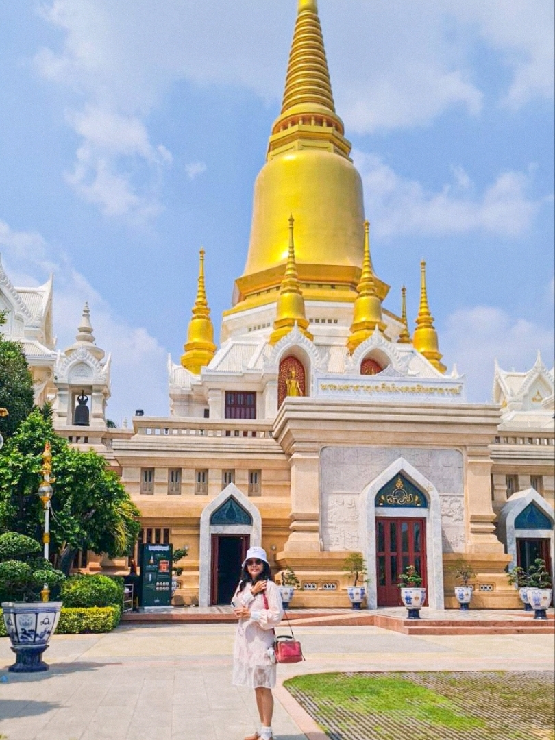 Wat Tako, Ayutthaya.